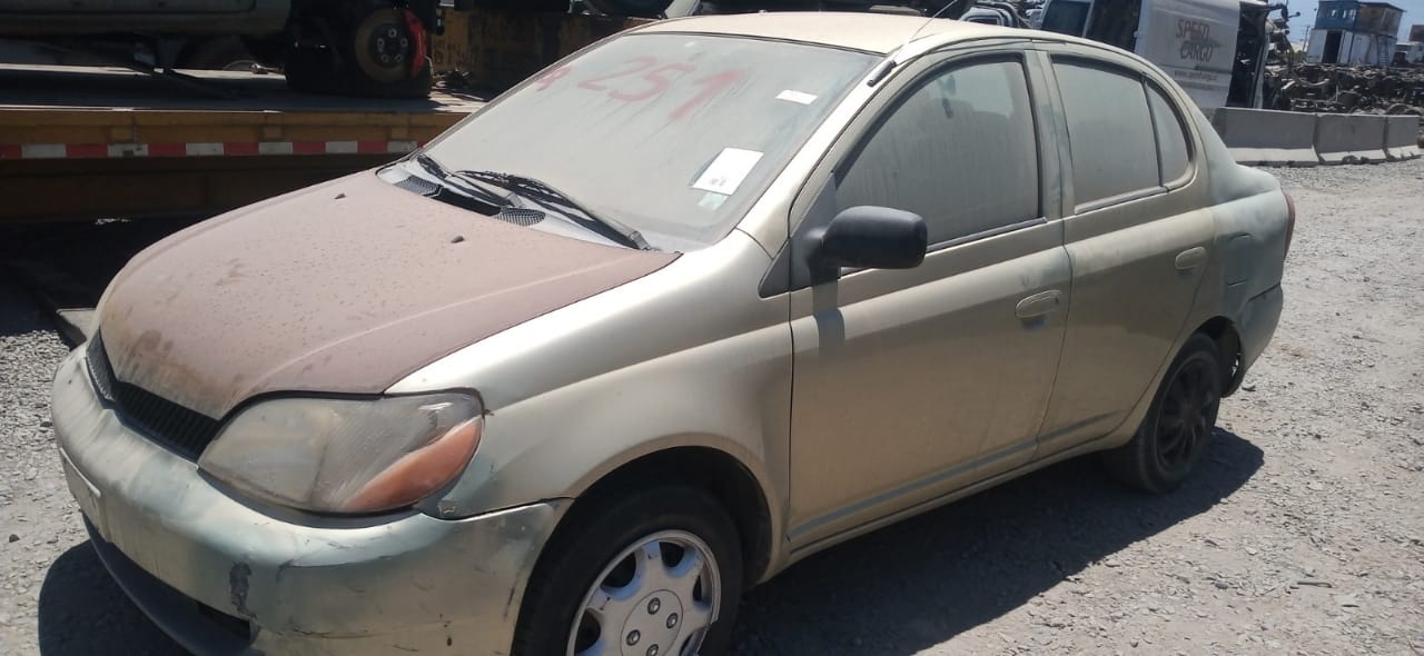  Toyota YARIS 2001    EN DESARME
